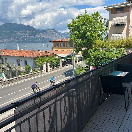 Lake View With Aircon - 5 Minutes From The Beach! Brenzone sul Garda Kültér fotó