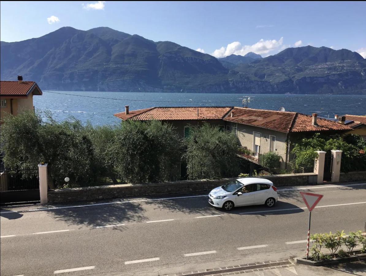 Lake View With Aircon - 5 Minutes From The Beach! Brenzone sul Garda Kültér fotó